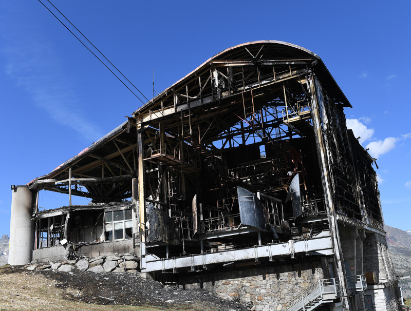 Mittelstation Seite Sektion 2