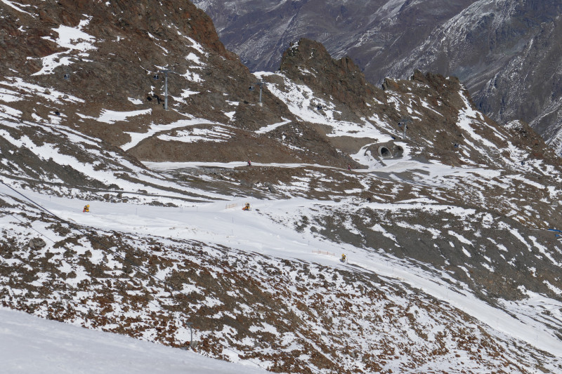 Bereich Richtung Tunnel. Da fehlt noch Schnee.