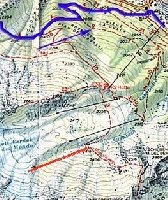 Abgerissener lift mit bergstation auf +/- 2640m