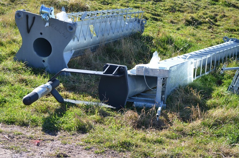 Wyssen-Sprengmast mit Dorn zur Aufnahme des Magazins