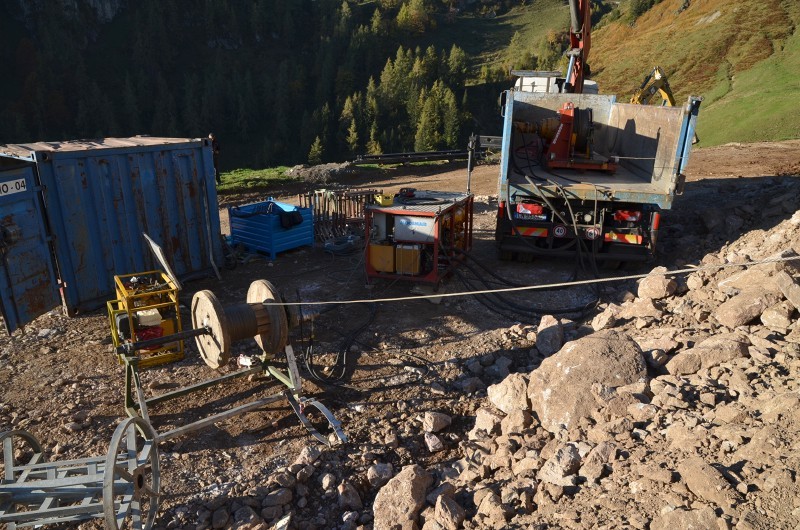 Winden und Antriebe zum Ziehen eines Vorseils