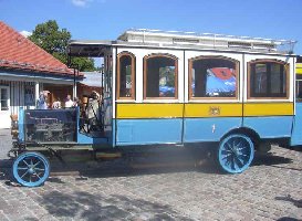 ältester bayrische Postbus 1905  nicht fahrbereit.jpg