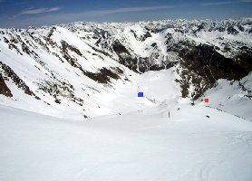 Aussiecht von Siedel Gletscher; Blau = Vergleichpunkt; Rot = Talstation