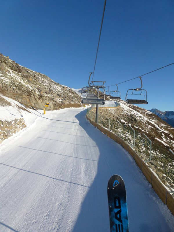 frisch gewalzte und unverspurte Piste Seekogl