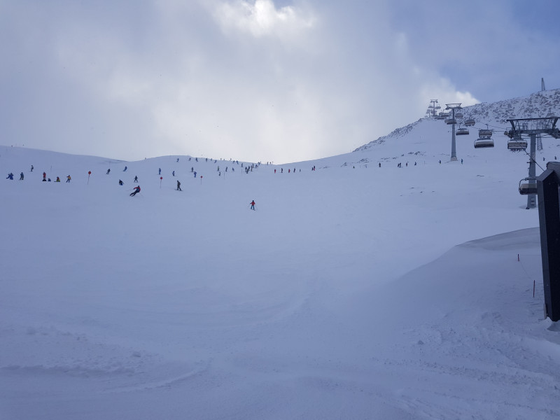 Zufahrt zur 6er Lärmstange. Hier sieht man ganz gut, wie voll es im Gebiet war.