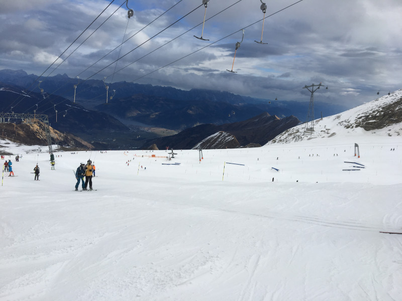 Blick über den Gletscher ins Tal