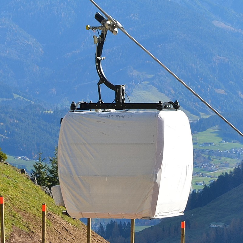 Kabine, nach Aussage Montagepersonal außen baugleich.