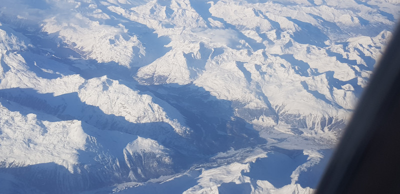 St. Moritz mit Corviglia-Gebiet sowie Corvatsch links am Rand