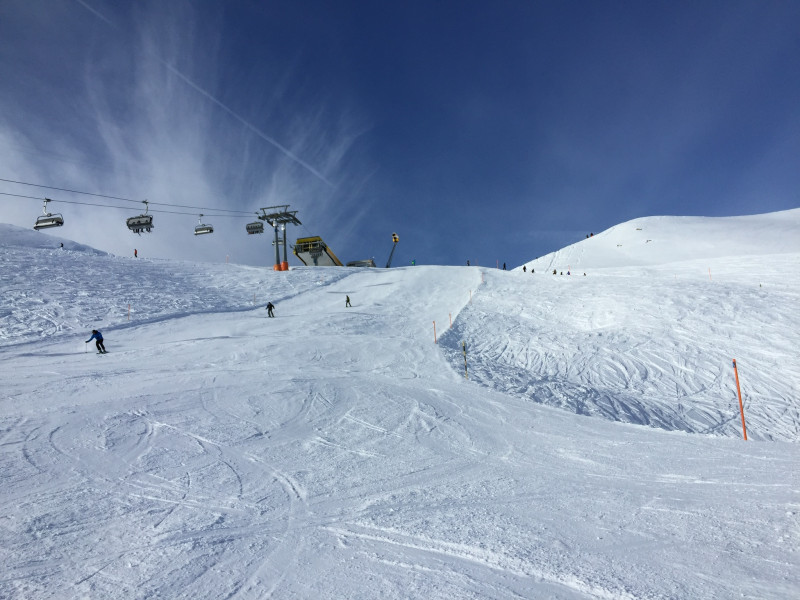 61. Noch deutlich weniger zerfahren als die parallele 60a.