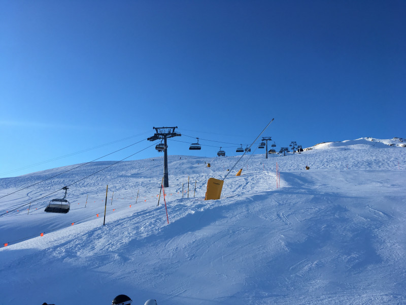 Nach einer ewig langen Ziehwegfahrt sind wir zurück am Gütsch Flyer.