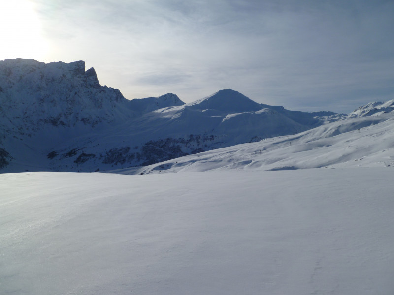 10:32 Uhr: Bereits wieder unterwegs Richtung Naladas bzw. besser gesagt zum Restaurant Tigia. Dort haben die Wirtinnen doch noch eine Saison angehängt. So gibt es auch dieses Jahr wieder feinen Streusel-Quark-Früchtekuchen.