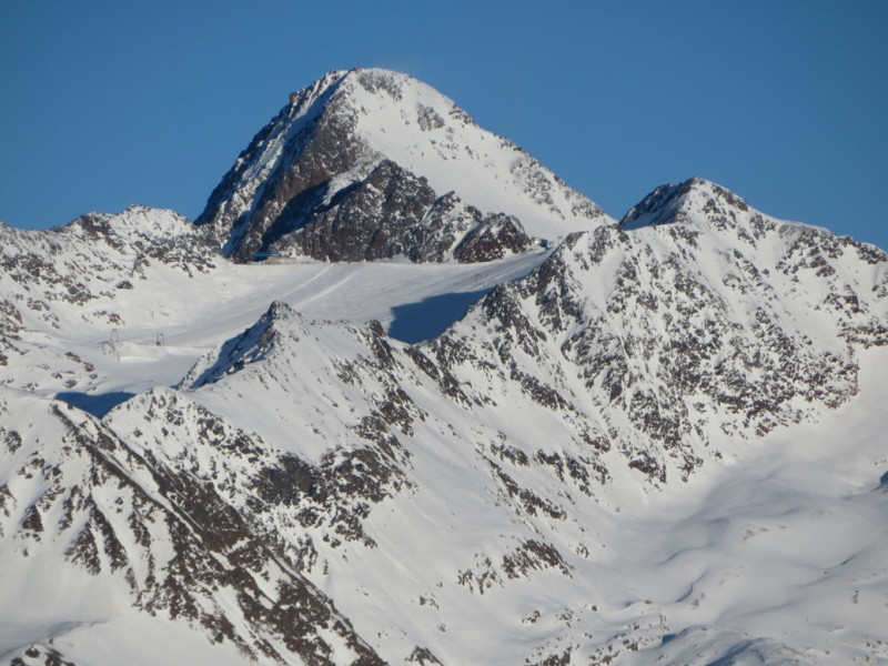 Zoom zur Schaufelspitze. Man erkennt den Sl Windachferner