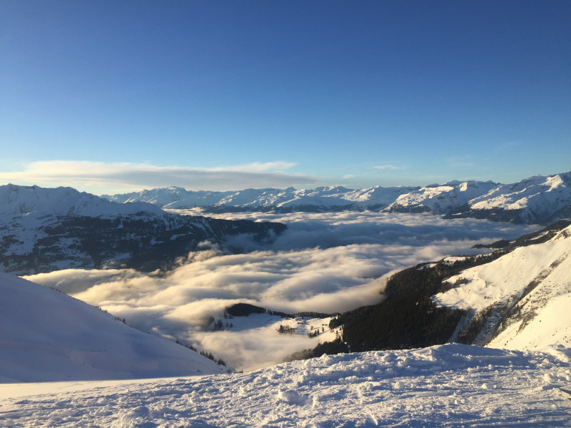 Abendstimmung bei der Bergstation Lavoz
