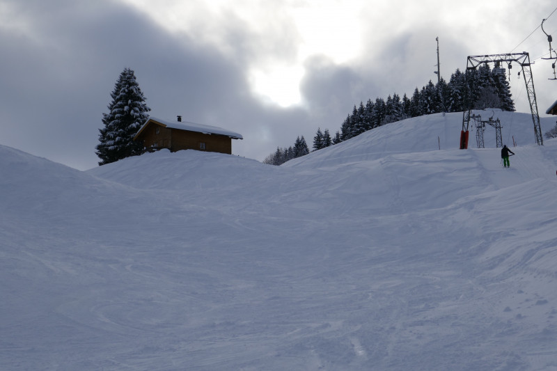 Toll kupierte Pisten mit bestem Schnee und leer. Was will man mehr