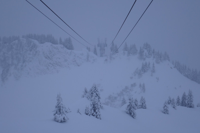Oben am Walmendingerhorn mit der letzten Bahn für heute