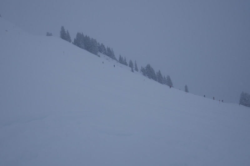 Es wird langsam dunkel und die Sicht noch schlechter. Trotzdem war das eine geniale Abfahrt