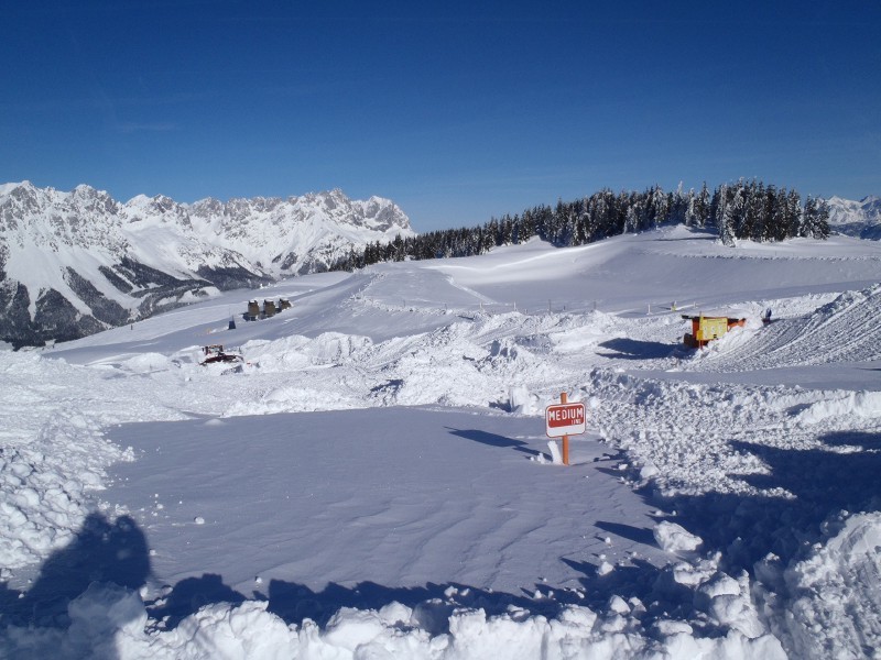 Tanzboden Snowpark Einfahrt