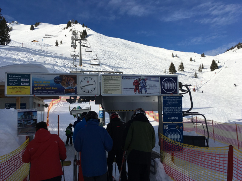 14- 4SB Muttelberg, typische Wartezeit