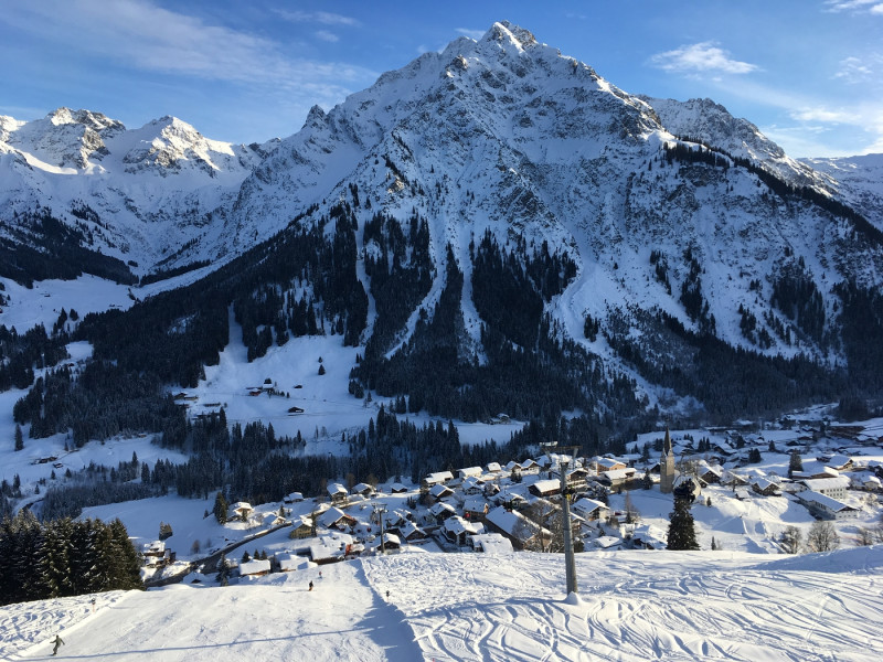 20- Direkte schwarze Piste am Zaferna, hat selten genug Schnee da sehr sonnenexponiert