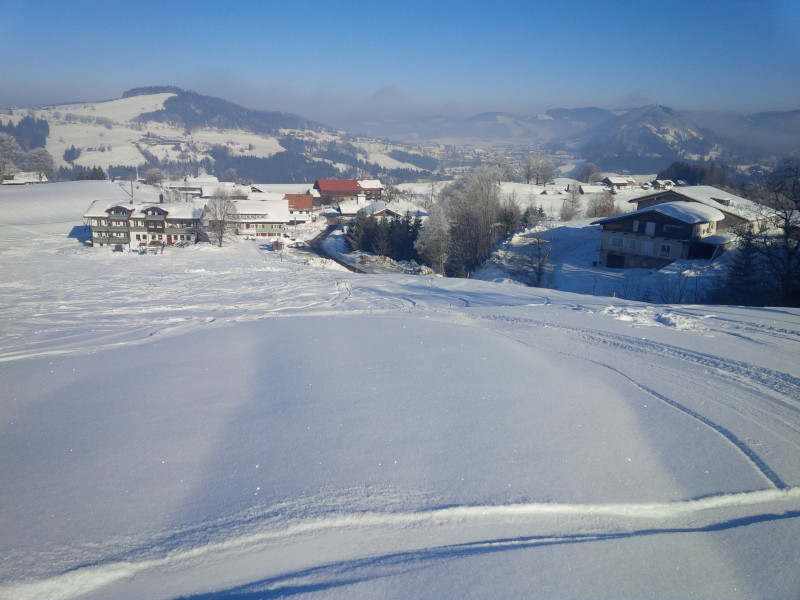 Kleine Tiefschneeecke auf der Dreistar-Abfahrt
