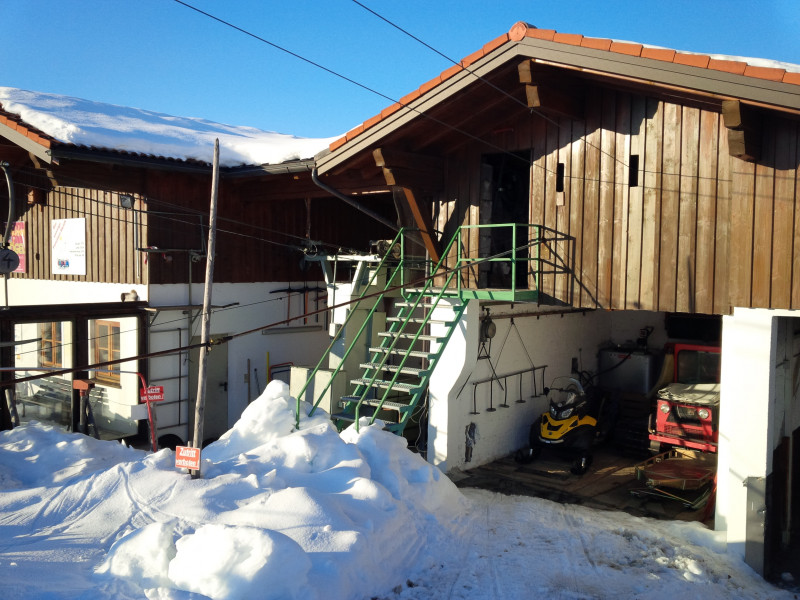 Va-et-vient Lift in Sinswang (rechts)