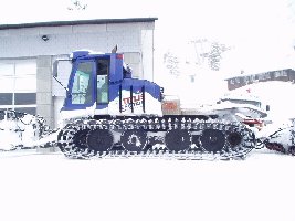 LH 500 Blue vor der Garage Schlächtismat (Trübsee)