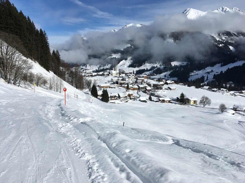 14- Und rüber geht's zur Pendelbahn Walmendingerhorn
