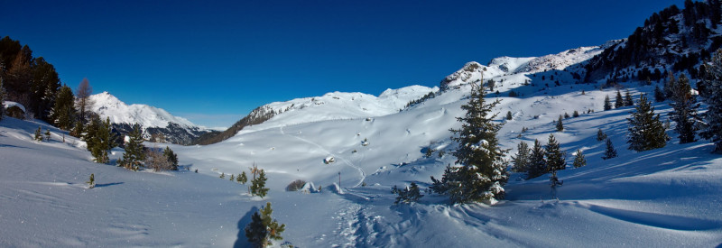 Savognin 143_stitch.jpg