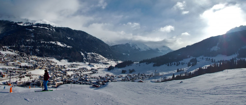 Savognin 359_stitch.jpg