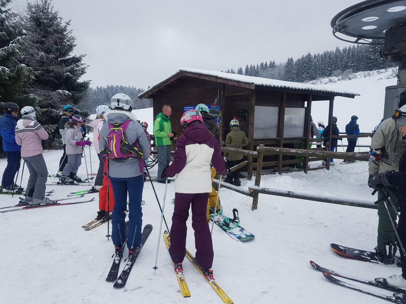 So einige Bügel musste man beim Mittellift schon warten