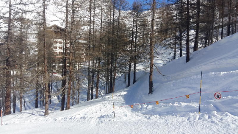 Abkürzung für zur Gondelbahn vom Cieloalto Gebiet