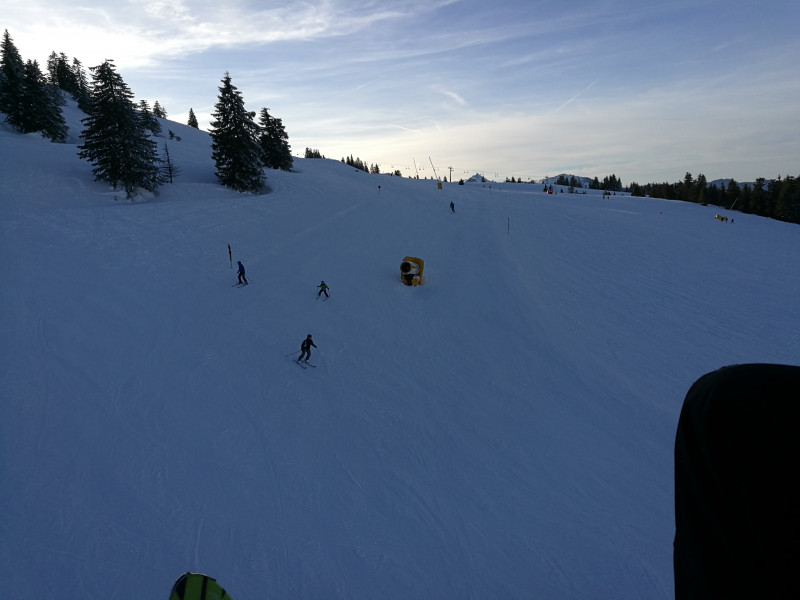 Diese Kanone steht übrigens auf einen Turm. Zu sehen ist davon nichts mehr :D