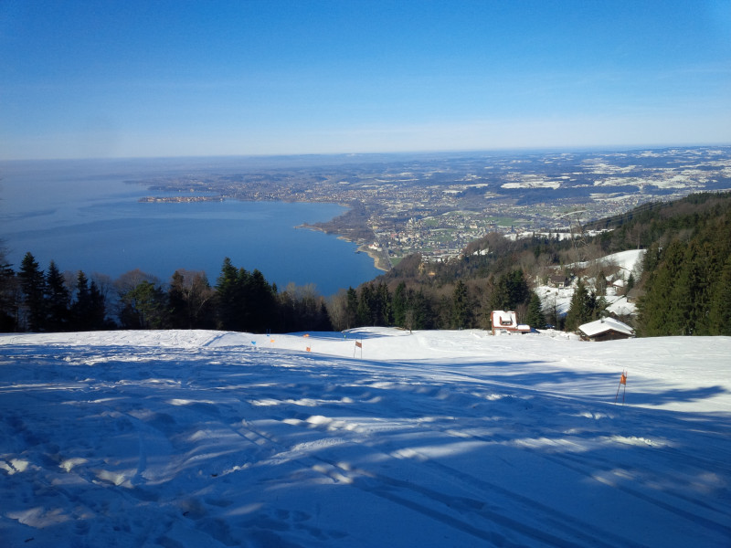 Rennvorbereitungen am Sonntagnachmittag aber keine Skiläufer weit und breit