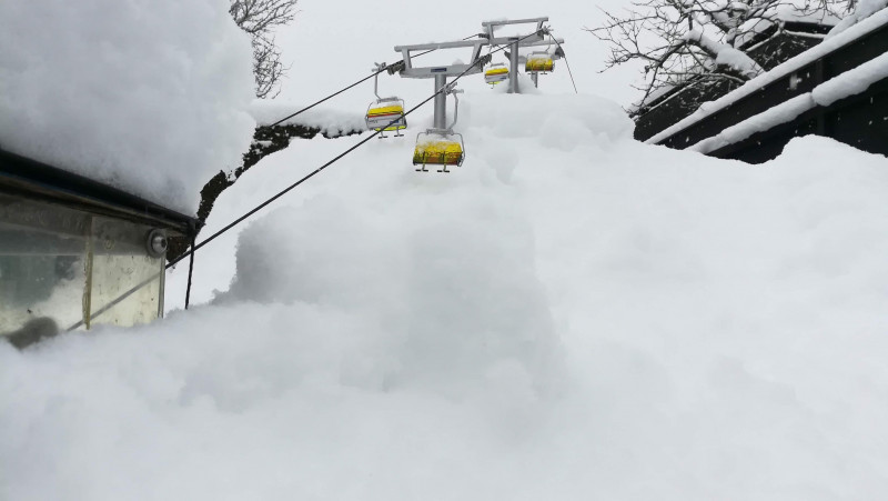 Bild 19 (Skibetrieb im Jänner).jpg