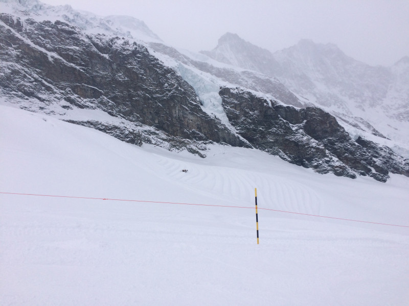 Pistenbully auf dem Gletscher