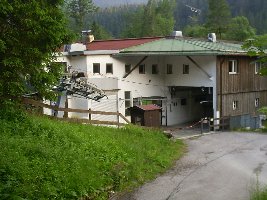 Alte Talstation, die wohl weichen muß.