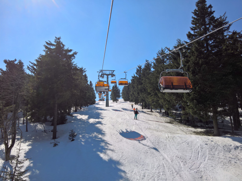 Naturschneelage unterhalb der Cinestar 4KSB