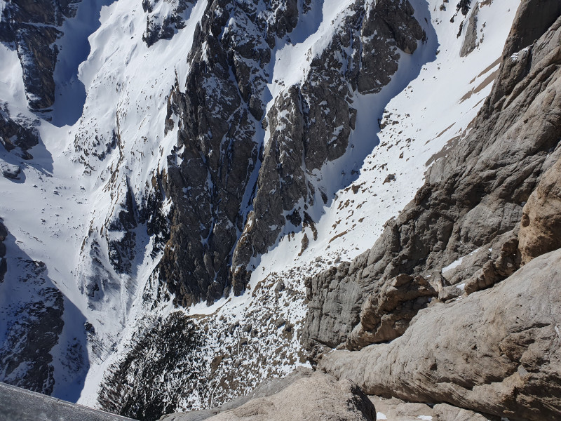 Marmolada: Der Blick nach unten. Krass.