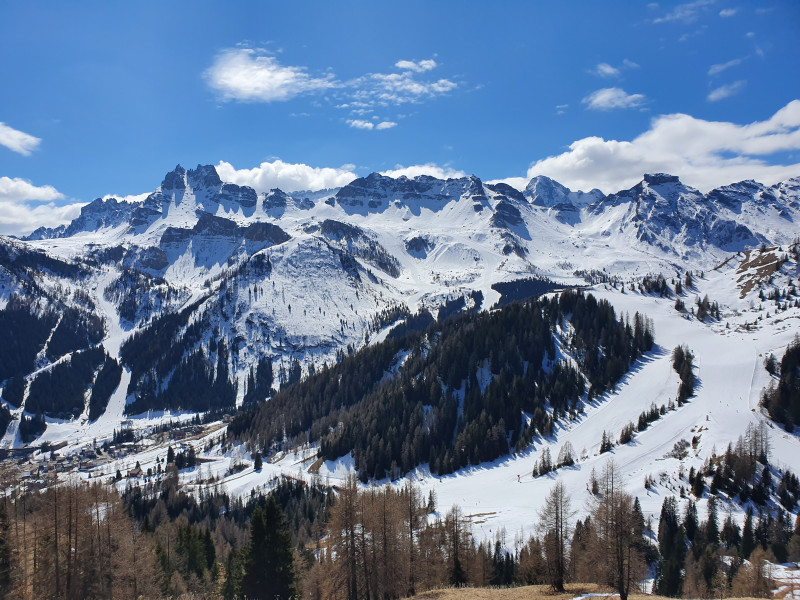 Arabba: Die Nordhänge an der Portavescovo bieten selbst bei hohen Temperaturen eine ausgezeichnete Schneequalität