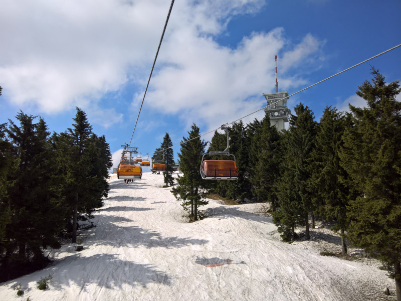 Naturschneelage unterhalb Cinestar-Sessel noch immer ausreichend für Variantenabfahrer