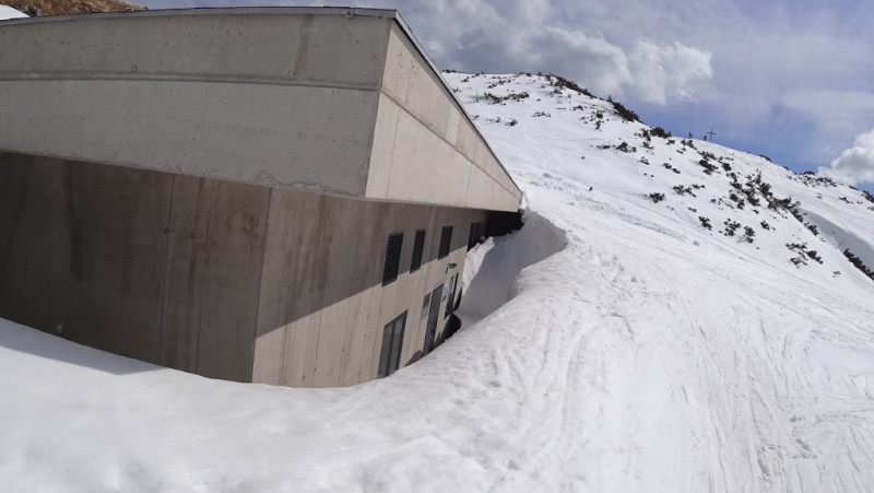 Schneelage am letzten Saisontag