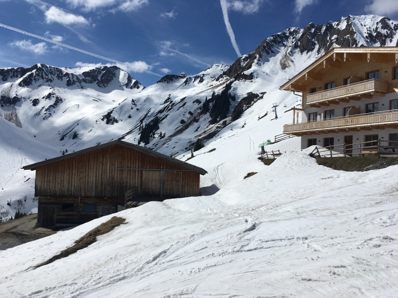 12- Tolles Ambiente auch an der netten Trattenbachalm