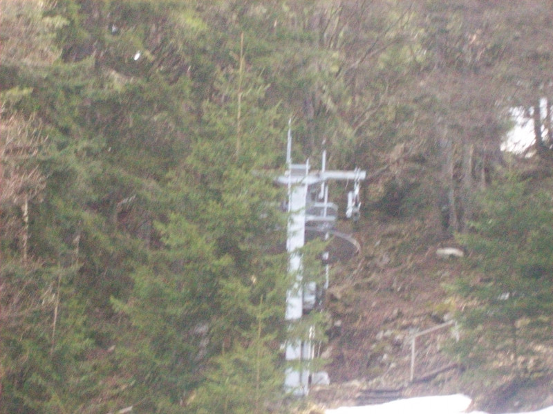 Die Bergstation hier muss das mit der Lawine geschehen sein ?