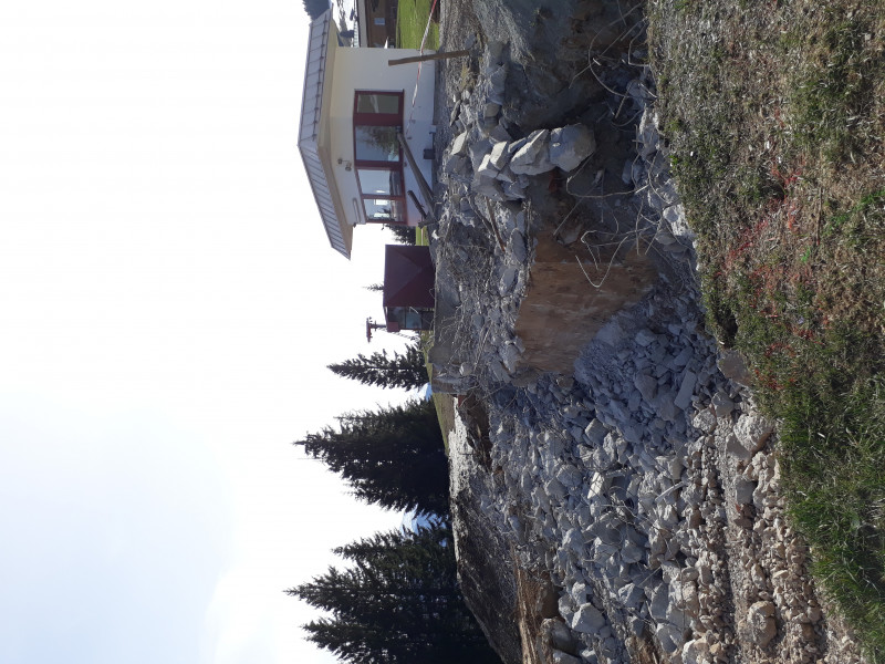 ^^Hier sieht man gut wie tief das Fundament reicht und wie viel Eisen dort verbaut war