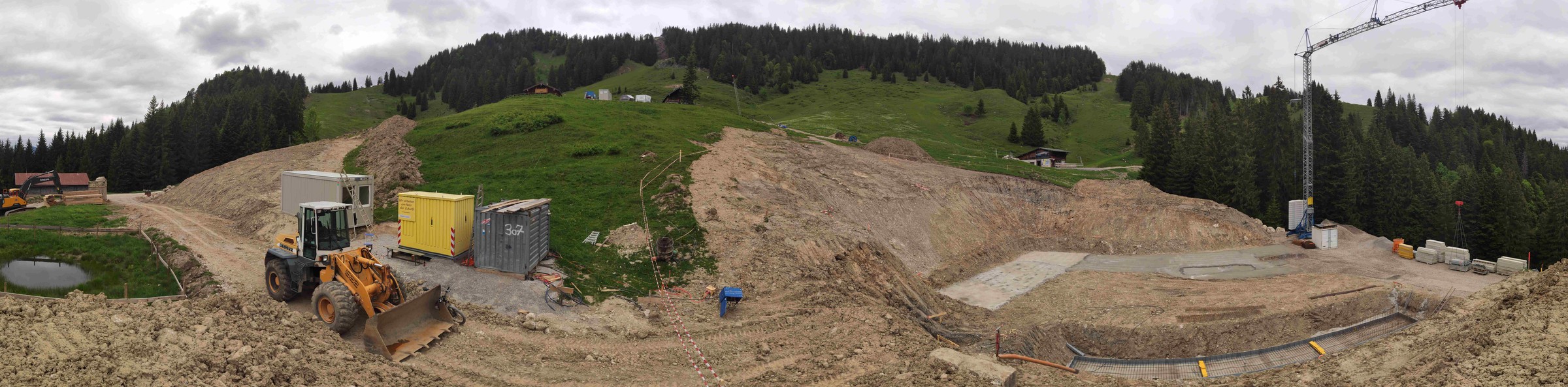 Panorama Talstation. Links wurde etwas der Pistenverlauf vom Bayernhang zur neuen Talstation modelliert