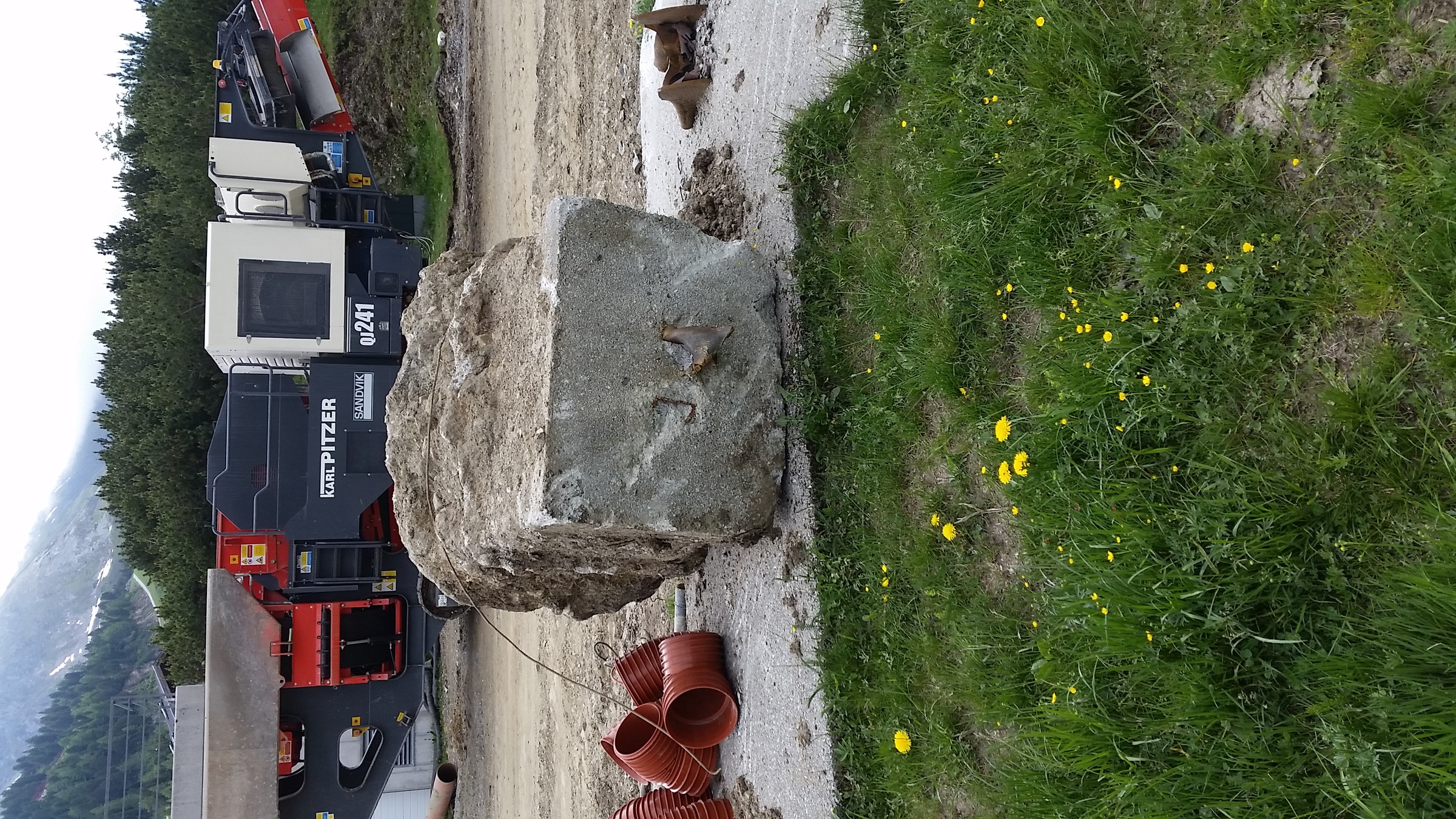 ausgegrabenes Fundament