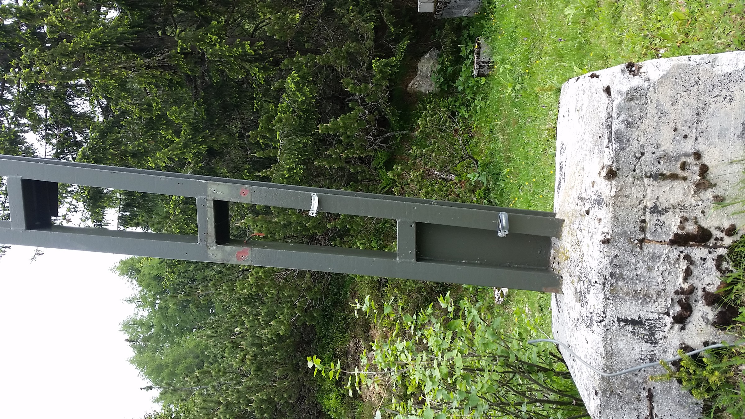 alle elektrischen Anbauten wurden akribisch entfernt