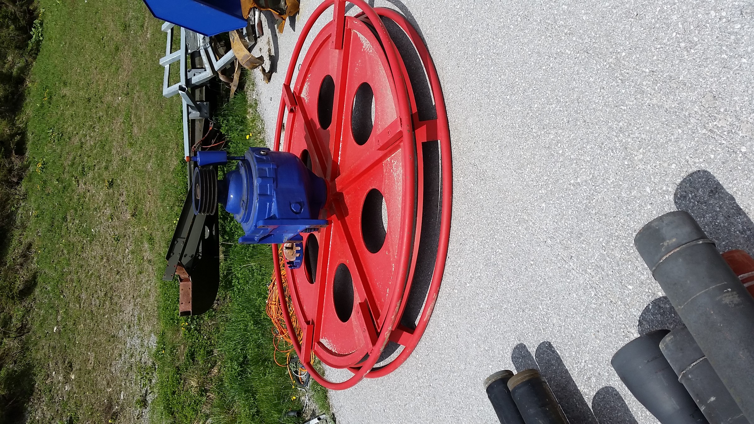 Getriebe und Seilscheibe