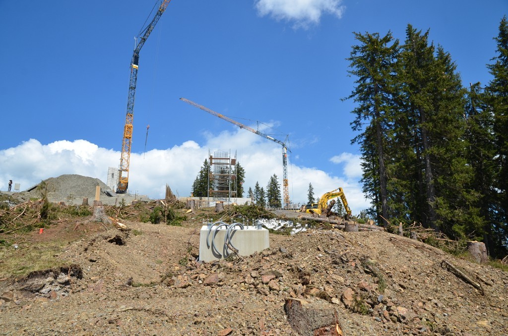 Blick auf Stationsfront am 24. Mai
