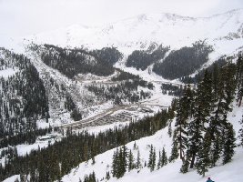 181-A-Basin_Talstation gesehen von Pali.jpg